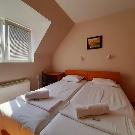 Guest House Diel Veliko Tarnovo Værelse billede