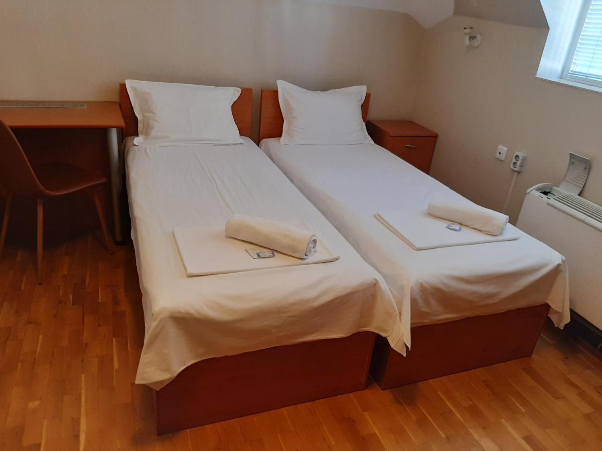 Guest House Diel Veliko Tarnovo Eksteriør billede
