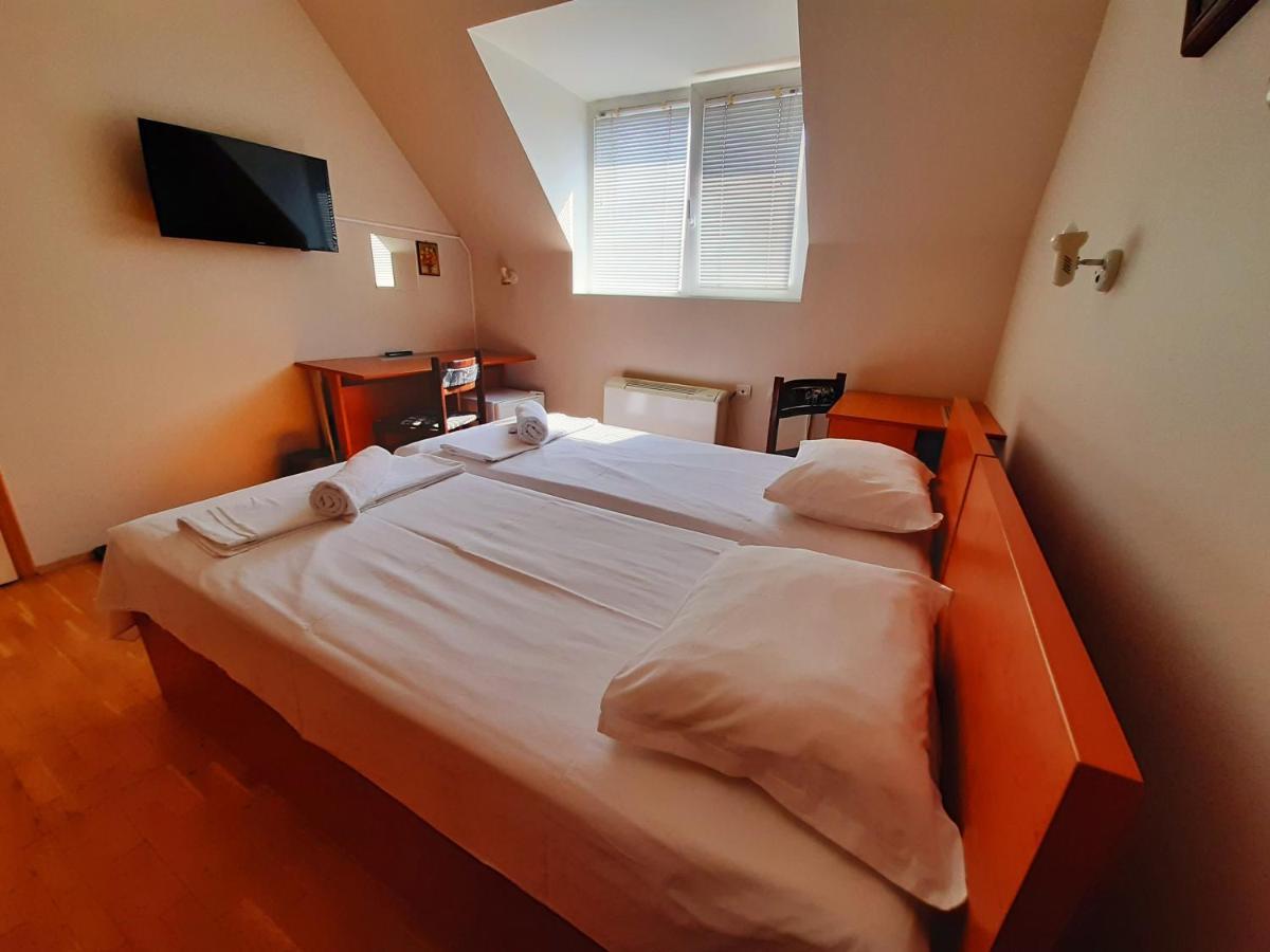 Guest House Diel Veliko Tarnovo Eksteriør billede