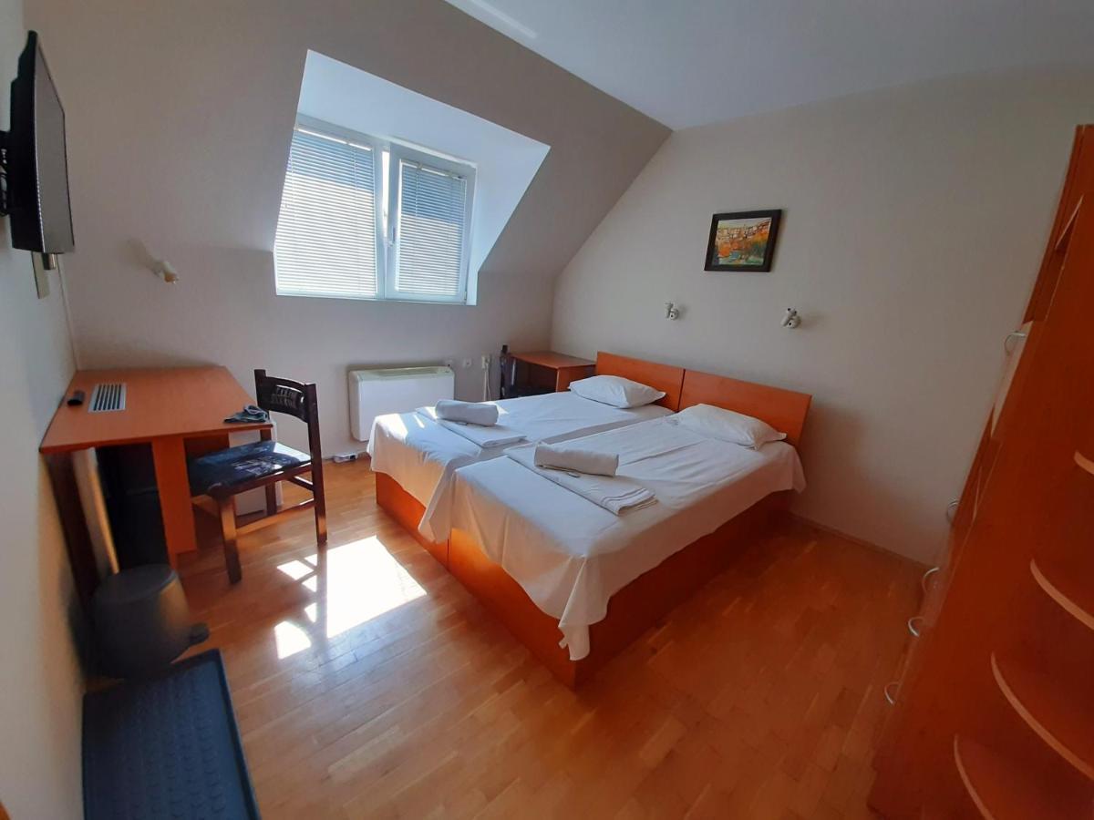 Guest House Diel Veliko Tarnovo Eksteriør billede